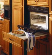 Roll-under-oven-for-wheelchair-user